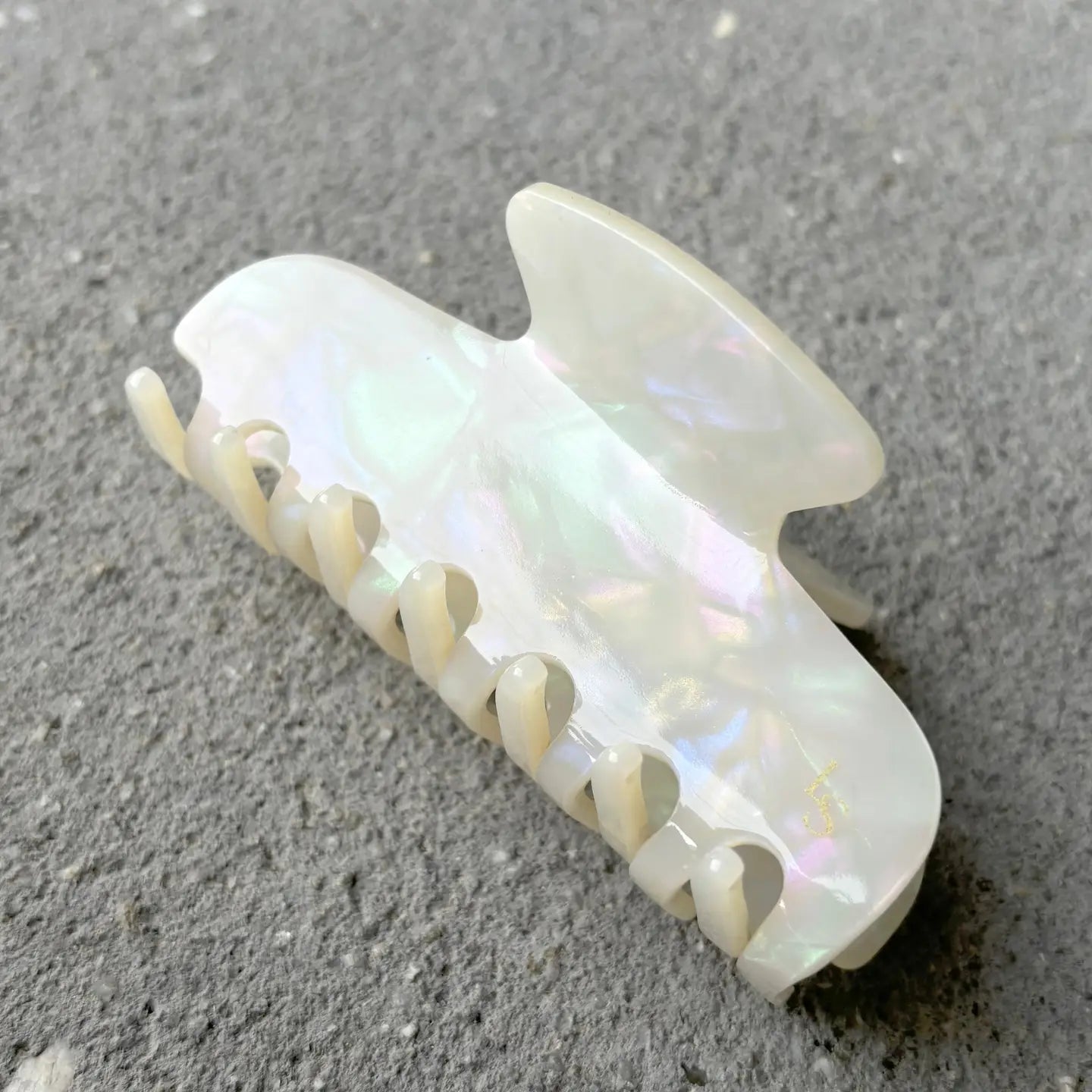 Petite Hair Claw Clip